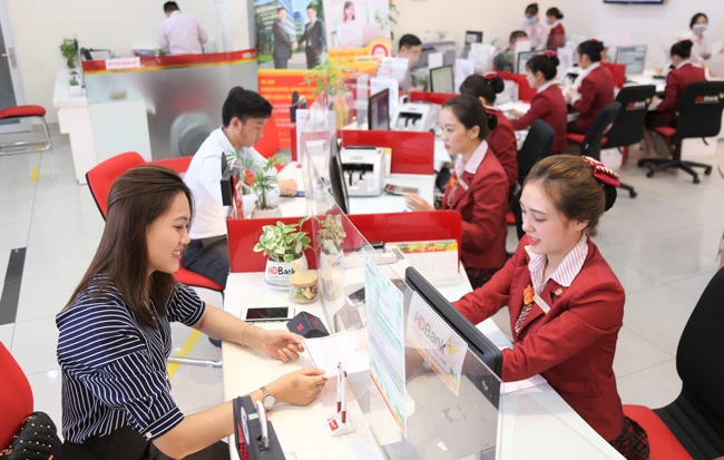 HDBank giảm lãi suất đồng hành cùng khách hàng chống dịch