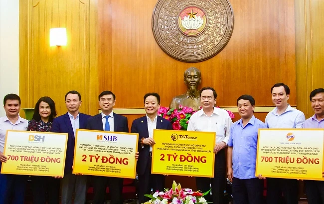 Hệ sinh thái của doanh nhân Đỗ Quang Hiển luôn tiên phong trong các công tác phòng chống dịch Covid-19.