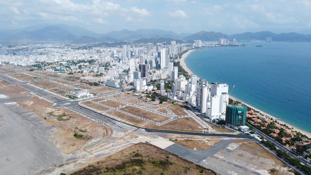 Khu đất sân bay Nha Trang (cũ) đã giao cho Tập đoàn Phúc Sơn