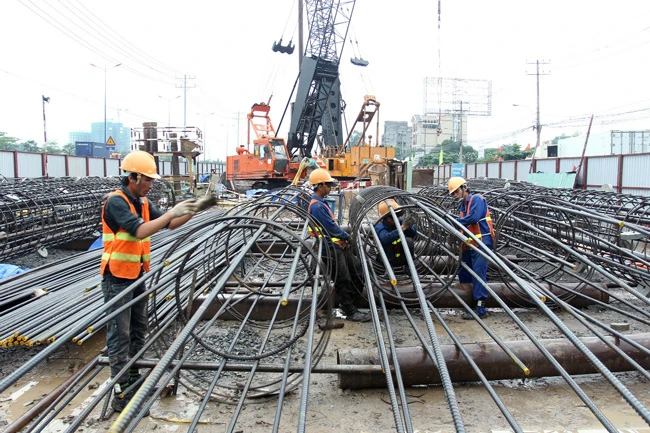 Đầu tư công: Nghịch lý có tiền không tiêu được