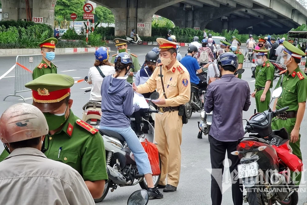 Đừng để giấy đi đường thành “cơn ác mộng”