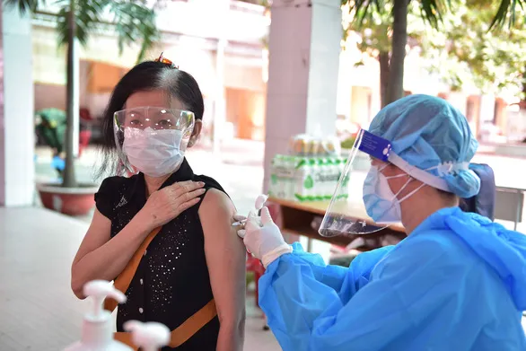 Tính toán sớm có thẻ xanh vắc xin - Ảnh 2. Tính toán sớm có thẻ xanh vắc xin - Ảnh 2.