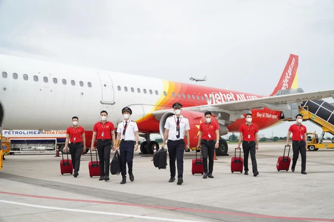 Vietjet mở bán vé 15 đường bay từ 10-10 trên tất cả các kênh