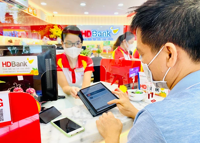 Quản lý chi phí xăng dầu với thẻ tín dụng chuyên biệt HDBank hạn mức đến 3 tỷ đồng