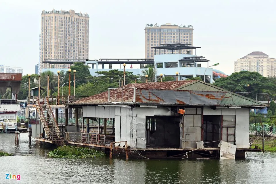 Tháo dỡ du thuyền bỏ hoang ảnh 12 Thao do du thuyen bo hoang anh 12