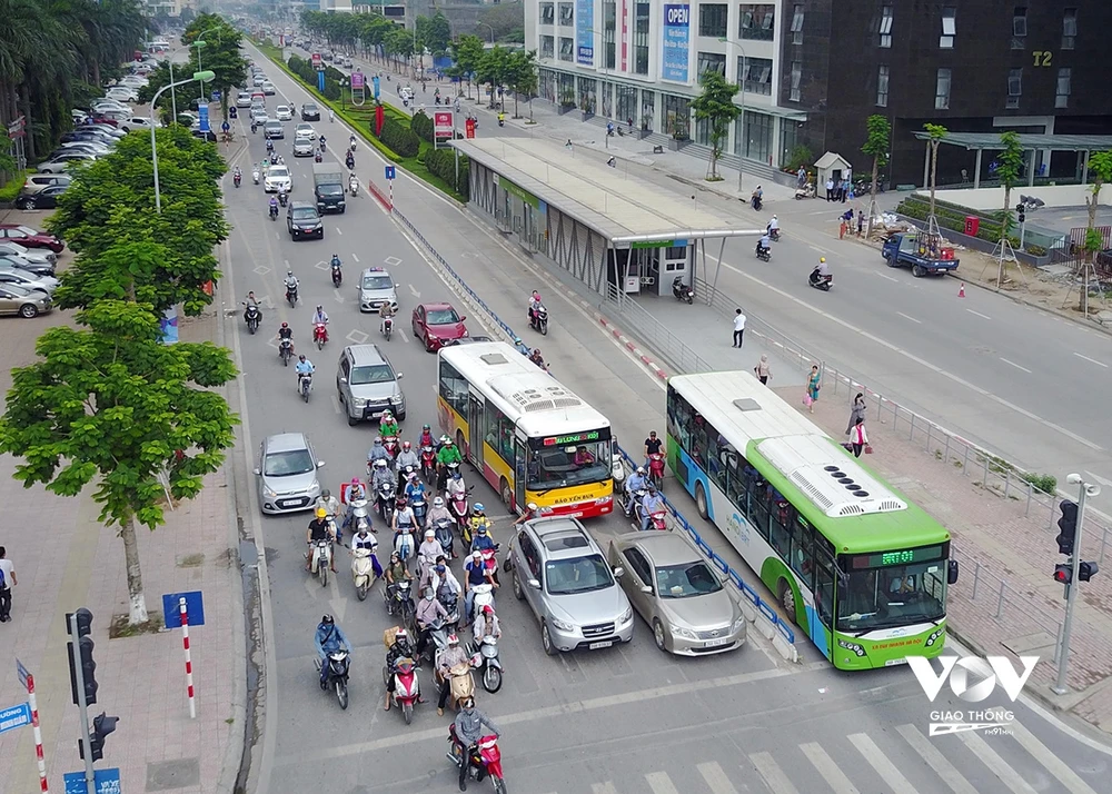 Tuyến buýt nhanh BRT: Hiệu quả không như kỳ vọng, để lại nhiều hệ lụy 