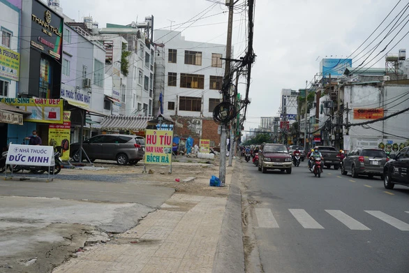 Dự kiến phải tới quý 1-2022, công tác giải phóng mặt bằng cho dự án metro số 2 mới hoàn thành - Ảnh: ĐỨC PHÚ