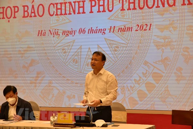 Thứ trưởng Bộ Công Thương Đỗ Thắng Hải thông tin với báo chí. (Ảnh: Đức Duy/Vietnam+)