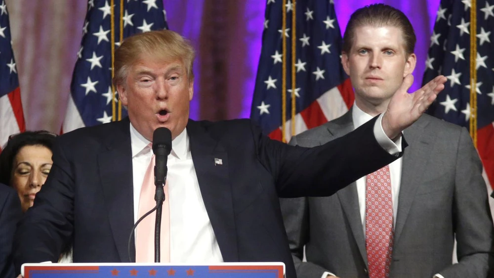 Con trai Eric Trump và cựu tổng thống Donald Trump