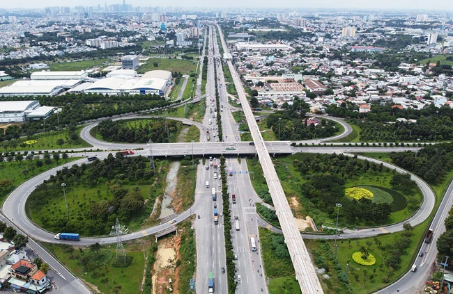 TP Thủ Đức đang trên đà phát triển với “siêu hạ tầng kết nối”.