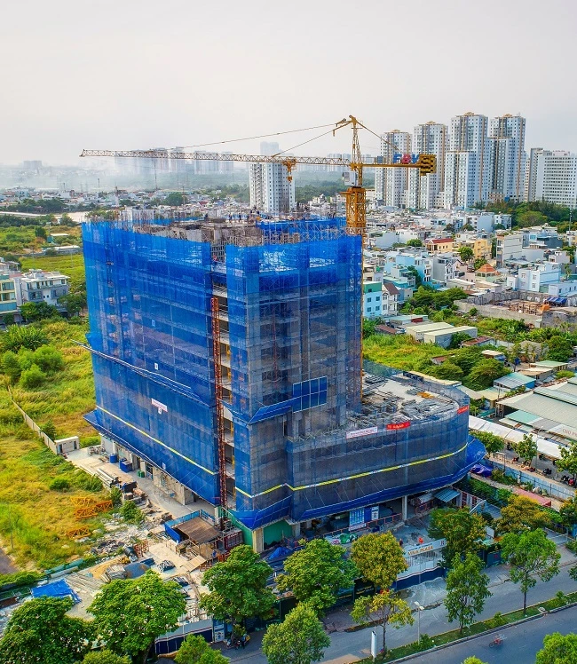 Viva Plaza đã xây đến tầng 14, dự kiến bàn giao nhà trong năm 2023.