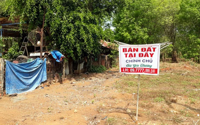 Nhiều cò đất kiếm hàng trăm triệu mỗi tháng, nhưng cũng có cò bị lật kèo, cắt tiền hoa hồng. (Ảnh minh họa)