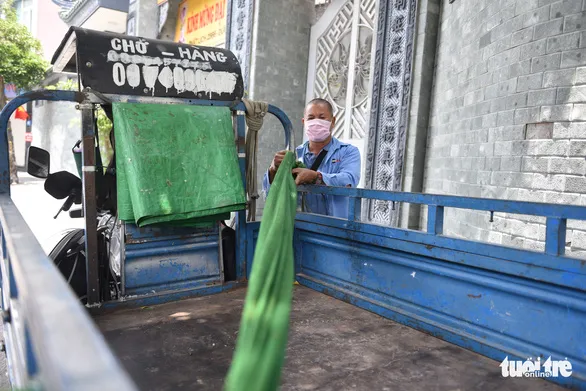 Cơm, phở ăn theo xăng tăng giá - Ảnh 2. Cơm, phở ăn theo xăng tăng giá - Ảnh 2.