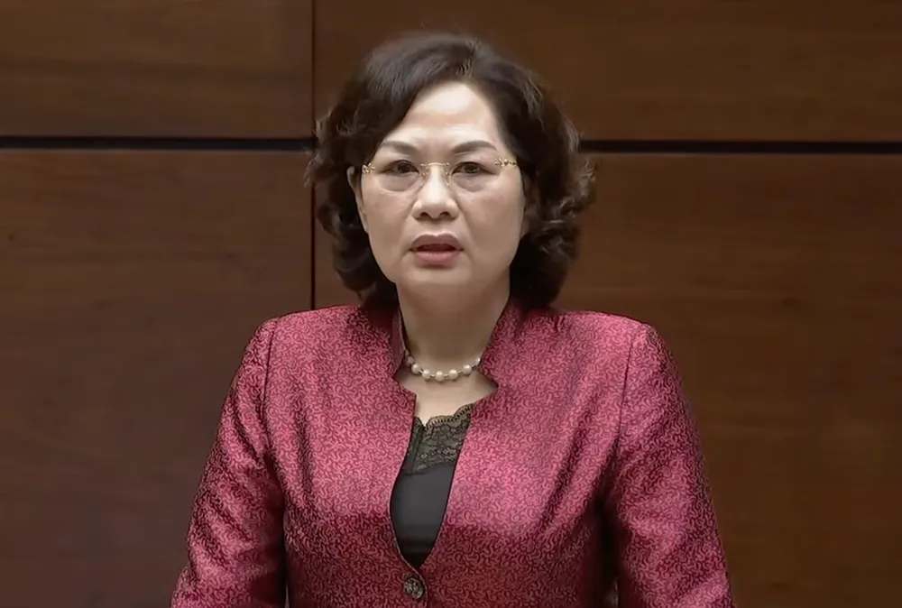Thống đốc Nguyễn Thị Hồng trả lời chất vấn sáng 9.6 Thống đốc: Sẽ xin ý kiến có nên tiếp tục độc quyền vàng miếng SJC - ảnh 1
