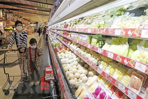 Bộ Tài chính khẩn trương nghiên cứu, đề xuất giảm các loại thuế, phí
