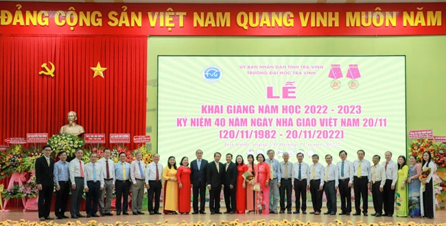 Trường ĐH Trà Vinh khai giảng năm học mới 