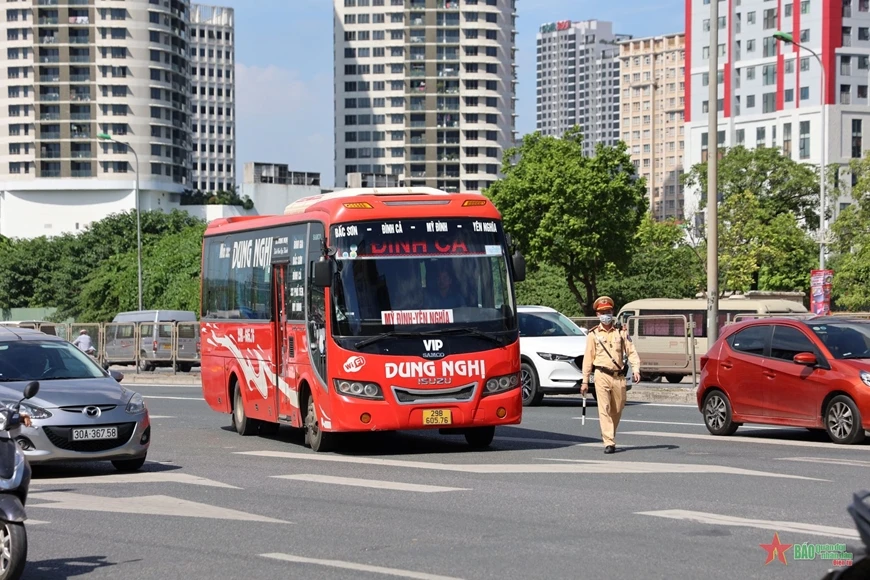 Tình trạng xe dù, bến cóc: Không thể không xử lý