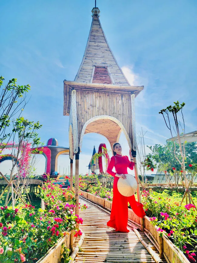 Thả dáng trong nắng xuân ở Khu tham quan ĐMT An Hảo Thả dáng trong nắng xuân ở Khu tham quan ĐMT An Hảo