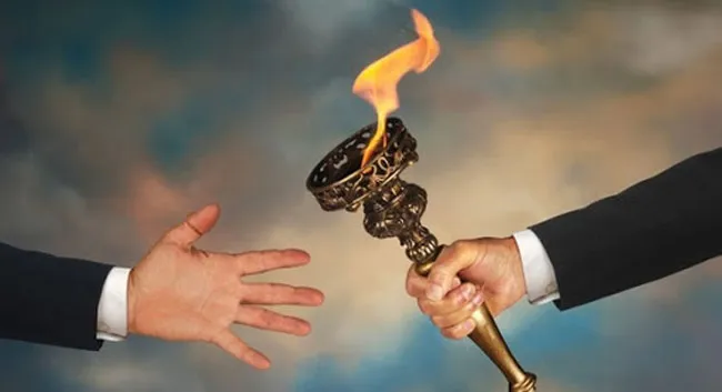 Chuyển giao đế chế cần phải chọn đúng người kế vị Chuyển giao đế chế cần phải chọn đúng người kế vị