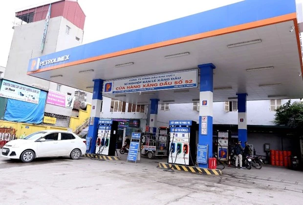 Một điểm bán xăng của Petrolimex. (Ảnh: PV/Vietnam+)