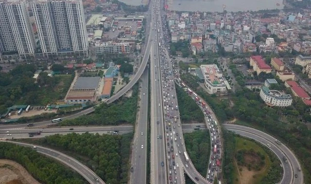 Các phương án phối hợp phân luồng để giải quyết ùn tắc giao thông tại các tuyến cửa ngõ ra vào Thủ đô dịp lễ 30/4 và 1/5/2023 - Ảnh: Cục CSGT