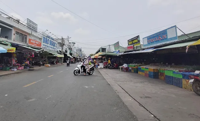 Khu vực chợ Cái Nước đã “sáng” hơn nhiều so với trước đây. Khu vực chợ Cái Nước đã “sáng” hơn nhiều so với trước đây.