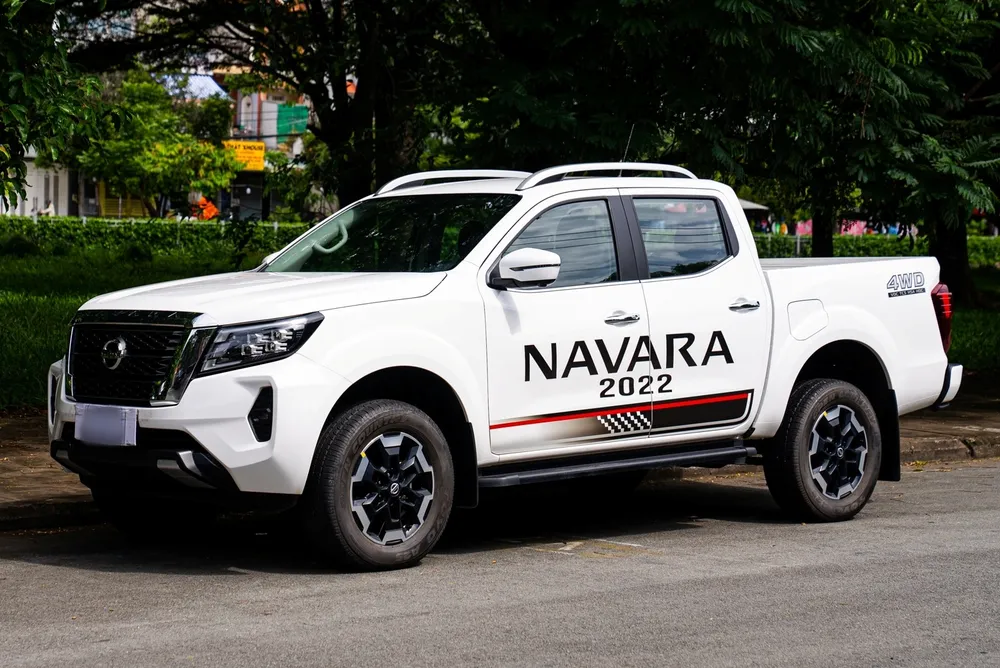 khuyến mại ôtô ảnh 2 Bán tải Nissan Navara cũng được ưu đãi phí trước bạ trong tháng 5 với giá trị tối đa gần 70 triệu đồng. Ảnh: Toàn Thiện.