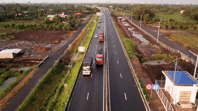 Cao tốc Trung Lương-Mỹ Thuận đầu tư giai đoạn 1 được tính toán dựa trên lượng xe cách đây hơn 10 năm, đến nay không còn phù hợp với sự gia tăng của phương tiện. Ảnh minh họa