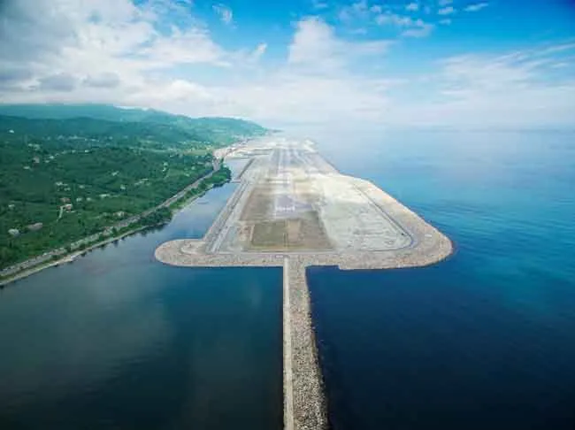 Sân bay Ordu-Giresun là một trong những hòn đảo sân bay độc đáo trên thế giới. Sân bay Ordu-Giresun là một trong những hòn đảo sân bay độc đáo trên thế giới.