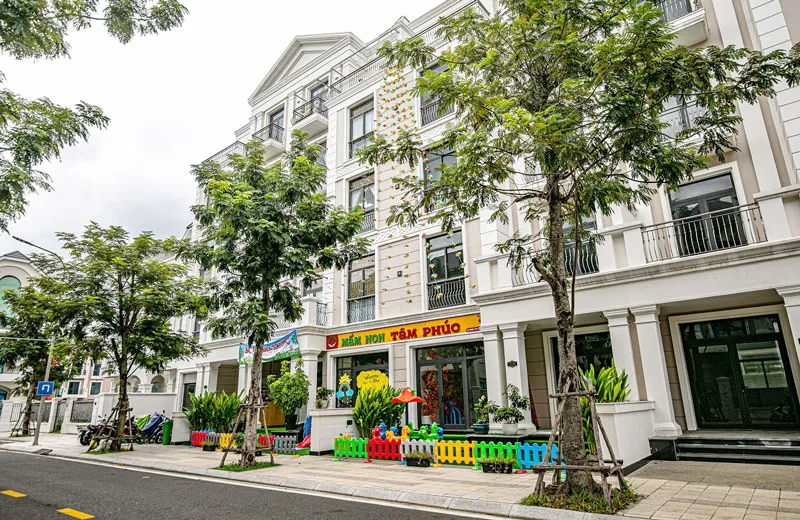 “Sức sống trung tâm” là gói hỗ trợ lên tới 170 triệu/căn cho các sản phẩm thấp tầng đã bàn giao nhưng chưa hoàn thiện nội thất tại Vinhomes Grand Park “Sức sống trung tâm” là gói hỗ trợ lên tới 170 triệu/căn cho các sản phẩm thấp tầng đã bàn giao nhưng chưa hoàn thiện nội thất tại Vinhomes Grand Park