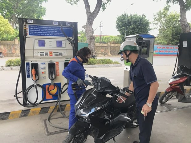 Một điểm bán xăng của Petrolimex. (Ảnh: Đức Duy/Vietnam+)