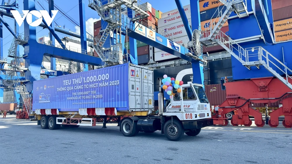 Chi phí logistics tăng cao - doanh nghiệp xuất khẩu gặp khó