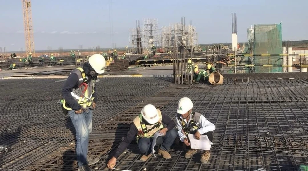 Việc thi công xuyên đợt nghỉ lễ nhằm tranh thủ thời tiết thuận lợi của mùa khô, phấn đấu đẩy nhanh tiến độ dự án. Việc thi công xuyên đợt nghỉ lễ nhằm tranh thủ thời tiết thuận lợi của mùa khô, phấn đấu đẩy nhanh tiến độ dự án.