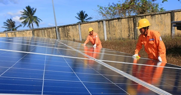 Mua bán điện mặt trời mái nhà trực tiếp: Sản xuất điện thừa đâu dễ bán