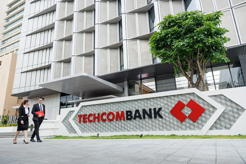 Techcombank được S&P Global Ratings xếp hạng “BB-” và triển vọng “ổn định”