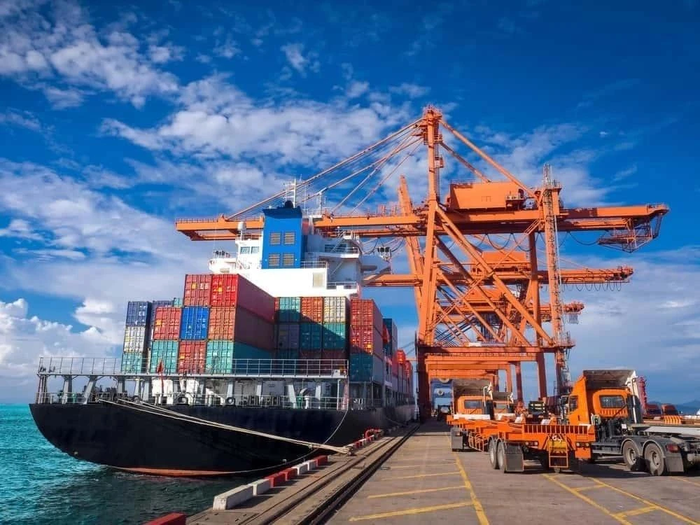 Việt Nam xuất siêu 3,79 tỷ USD trong 4 tháng đầu năm 2025 (Ảnh minh họa: KT)