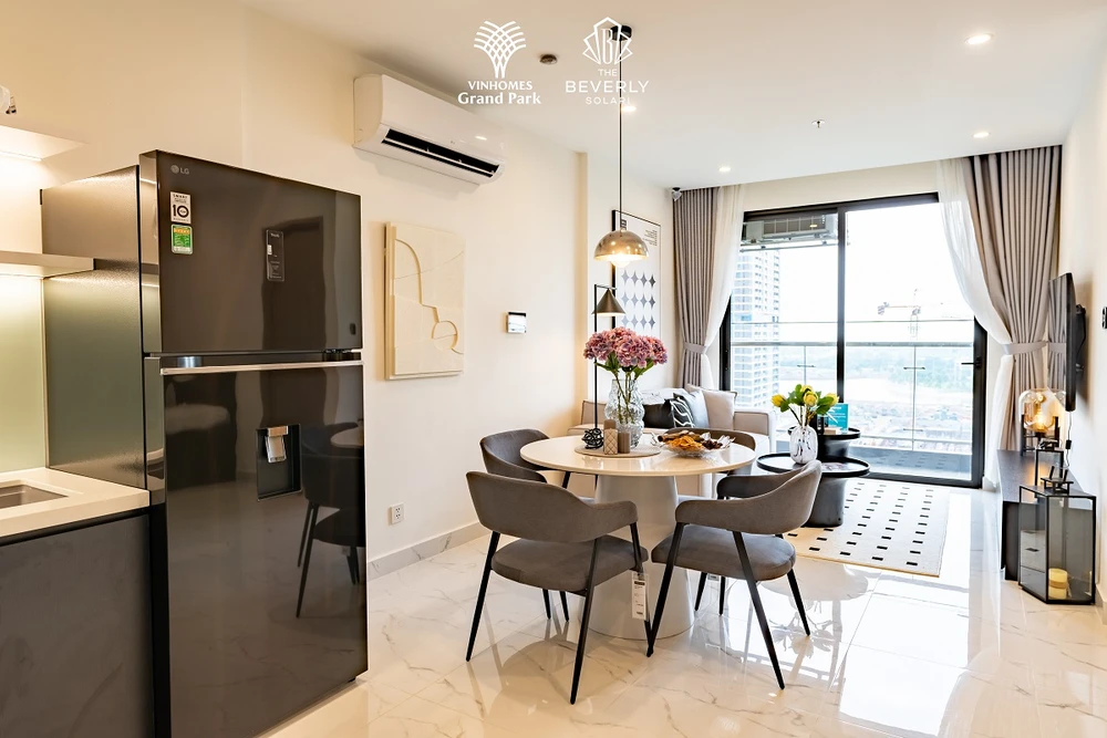 Ngay khi dọn về các căn hộ tại Vinhomes Grand Park, khách mua sẽ đồng thời nhận ngay sổ hồng a3 (1).jpg