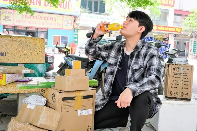 Các shipper cần duy trì năng lượng liên tục để đảm bảo hiệu quả công việc vào mùa cao điểm 2 (4).jpg