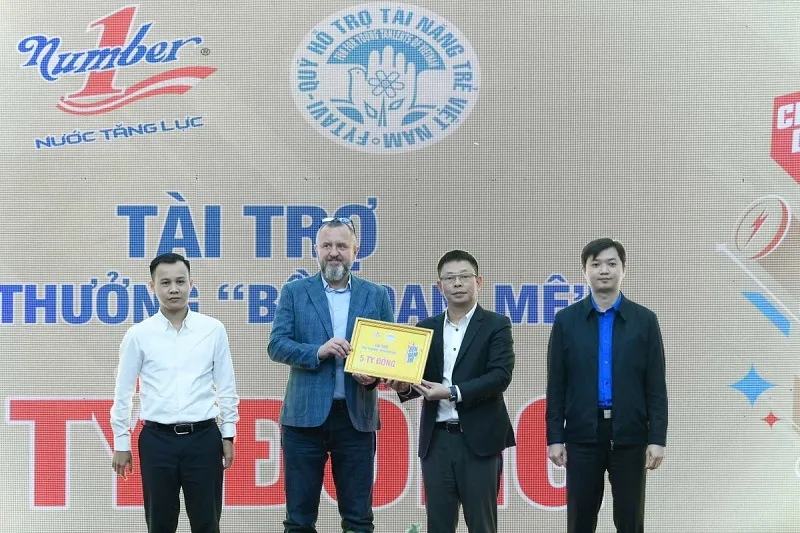 Nhãn hàng Number One là đơn vị tài trợ chính cho giải thưởng “Bền Đam Mê” với tổng giá trị hỗ trợ lên đến 5 tỷ đồng 3 (3).jpg