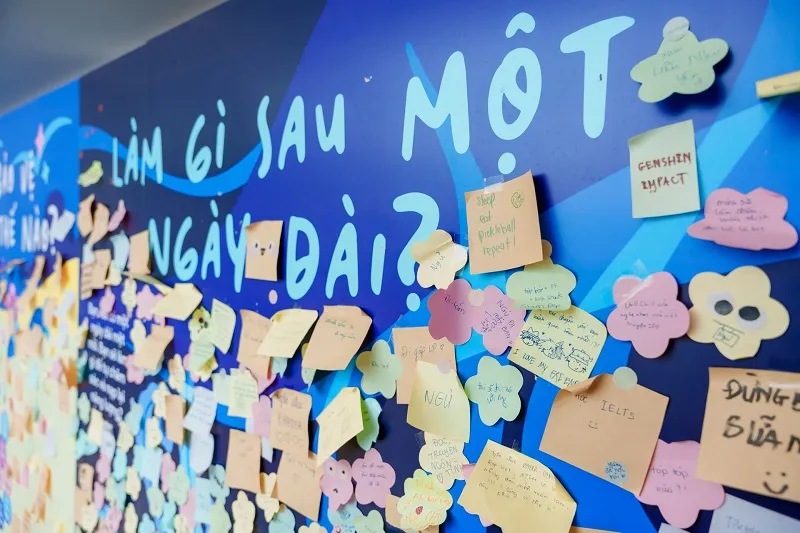 Triển lãm “Ocean of You” - hành trình khám phá đại dương nội tâm thu hút hơn 1.500 lượt học sinh tham gia. Anh 3.jpg