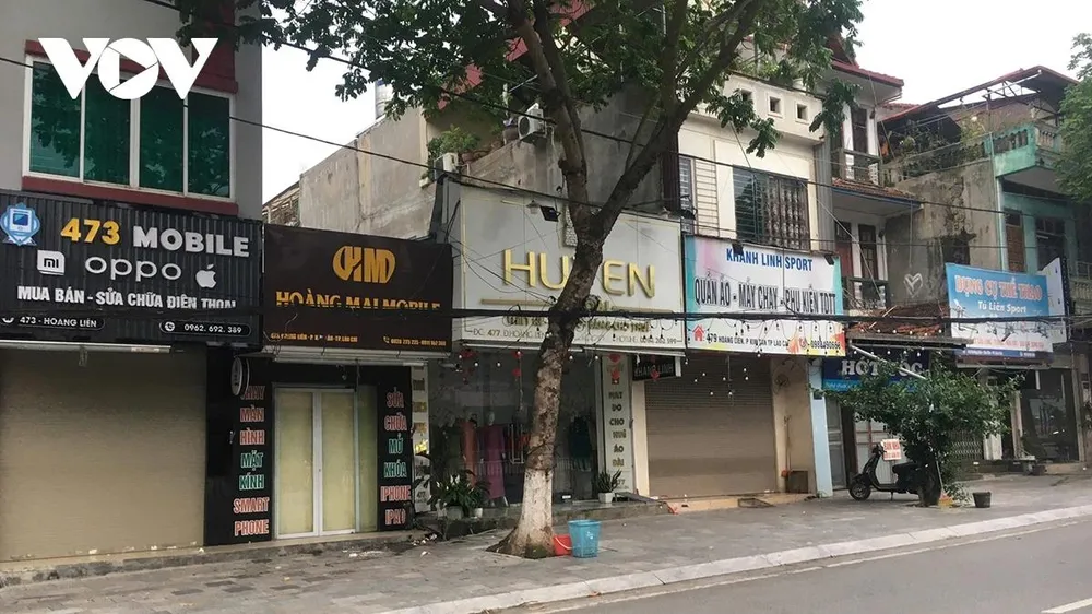Cảnh tượng vắng vẻ trên trục đường chính Hoàng Liên của thành phố Lào Cai