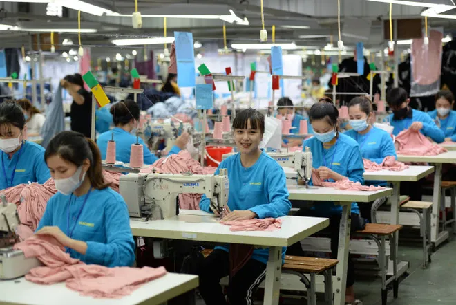 Doanh nghiệp dệt may đáp ứng các tiêu chuẩn thị trường để đẩy mạnh xuất khẩu. (Ảnh: Đức Duy/Vietnam+)