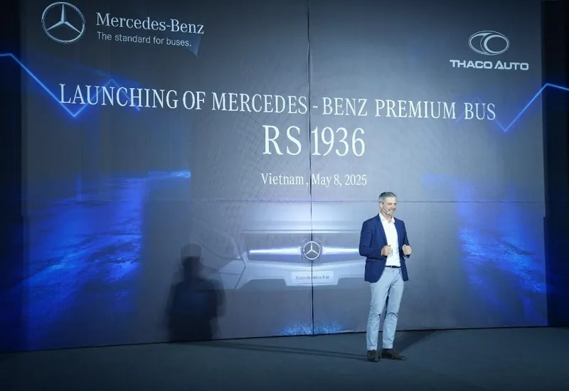 Ông Harald Schmid - Giám đốc Điều hành Daimler Truck Đông Nam Á phát biểu tại chương trình BusTha14.jpg