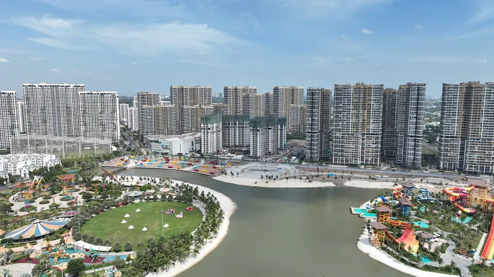 The Opus One liền kề Vincom Mega Mall, đại công viên 36ha và các tiện ích cốt lõi của Vinhomes Grand Park. A3 (1).JPG
