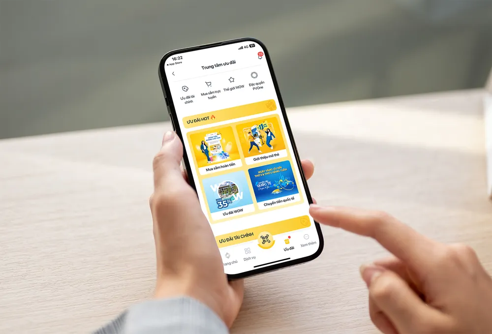 Khách hàng dễ dàng trải nghiệm hệ sinh thái ưu đãi tại PVcomBank chỉ với “một chạm” trên PVConnect Ảnh minh họa 02.jpg