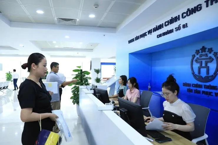 Hà Nội triển khai 15 tiện ích miễn phí khi thực hiện thủ tục hành chính