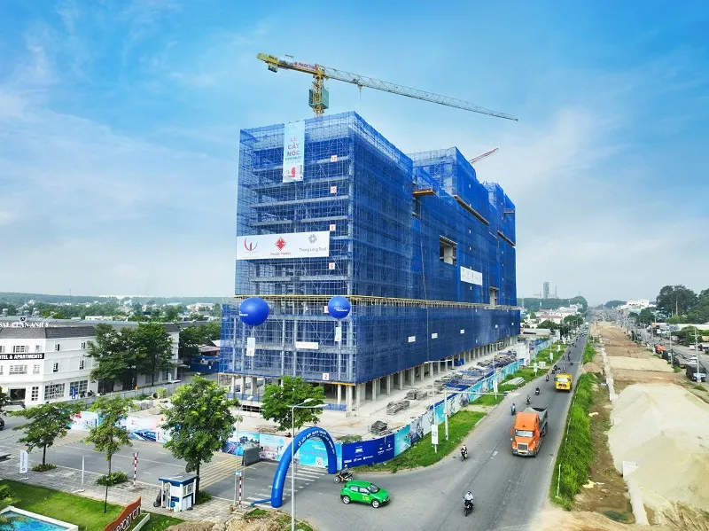 Dự án sở hữu hơn 550m mặt tiền Đại lộ Tôn Đức Thắng (25B), hai đầu dự án cách hai ga Metro chỉ khoảng 500m Fiesta12.jpg