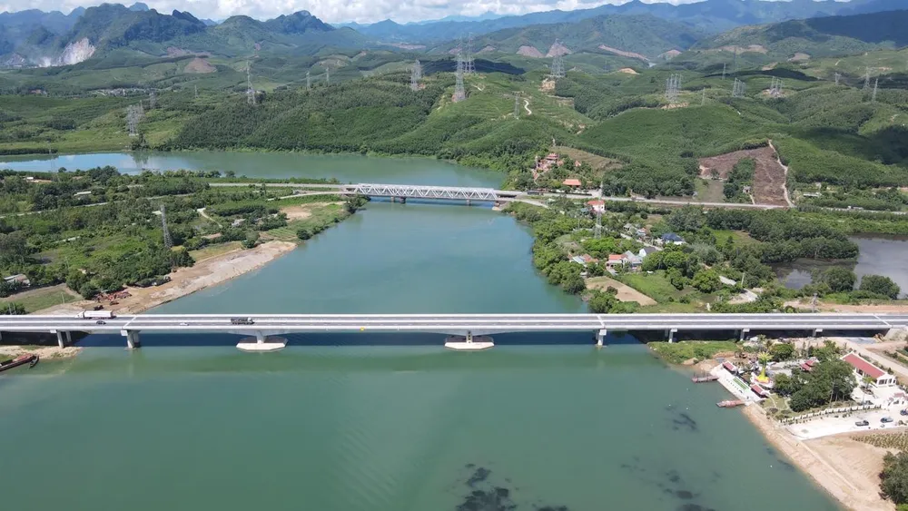 Bến phà Long Đại hôm nay. LongDai13.jpg