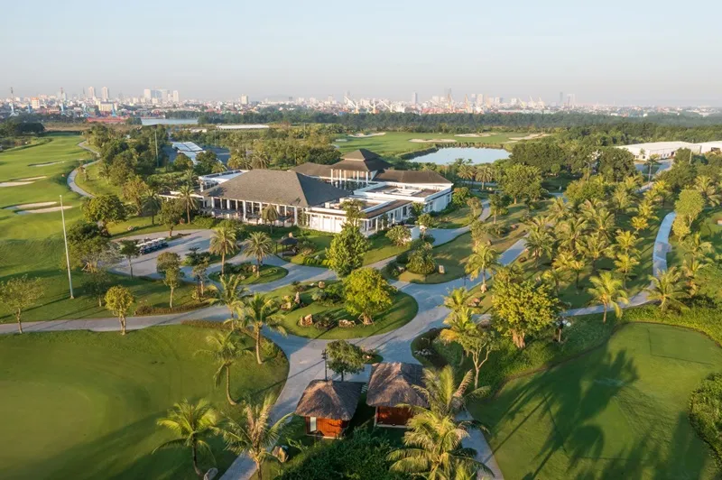 Sân Vinpearl Golf Hải Phòng nhìn từ trên cao A4.JPG