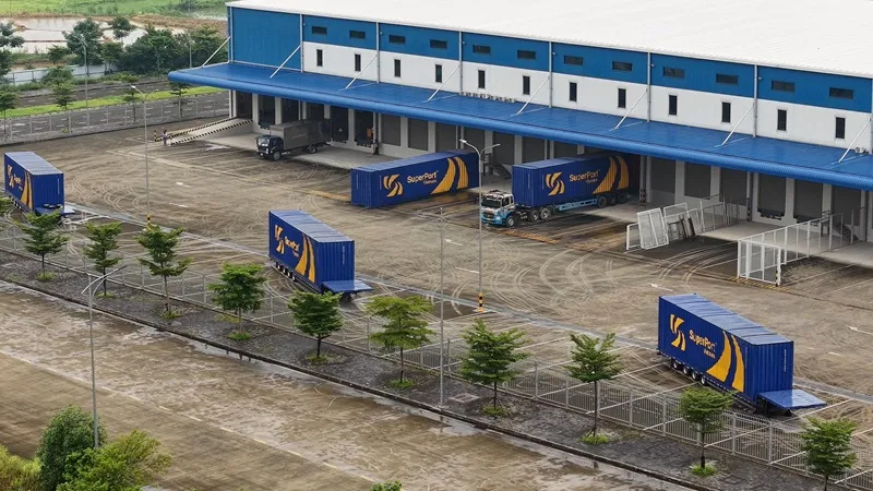 Kho hàng không kéo dài tại “siêu cảng” ICD Vĩnh Phúc TLCangTT13.jpg